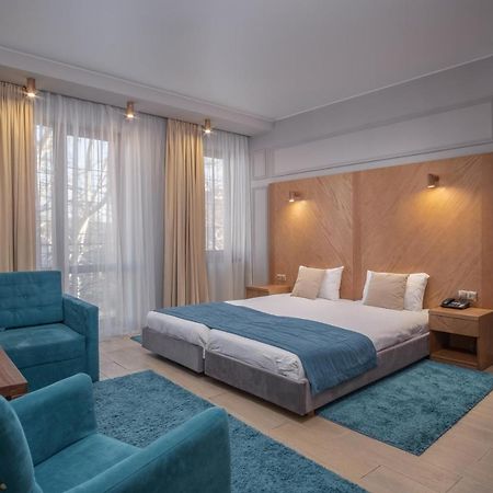 Boomerang Boutique Hotel โอเดสซา ภายนอก รูปภาพ