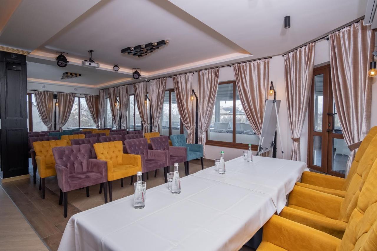 Boomerang Boutique Hotel โอเดสซา ภายนอก รูปภาพ